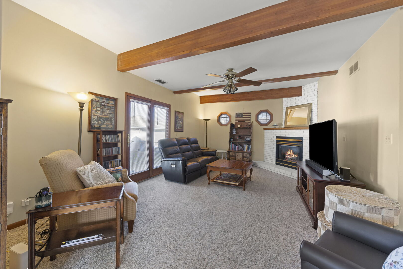 928 S Hillcrest Avenue, Elmhurst, IL 60126