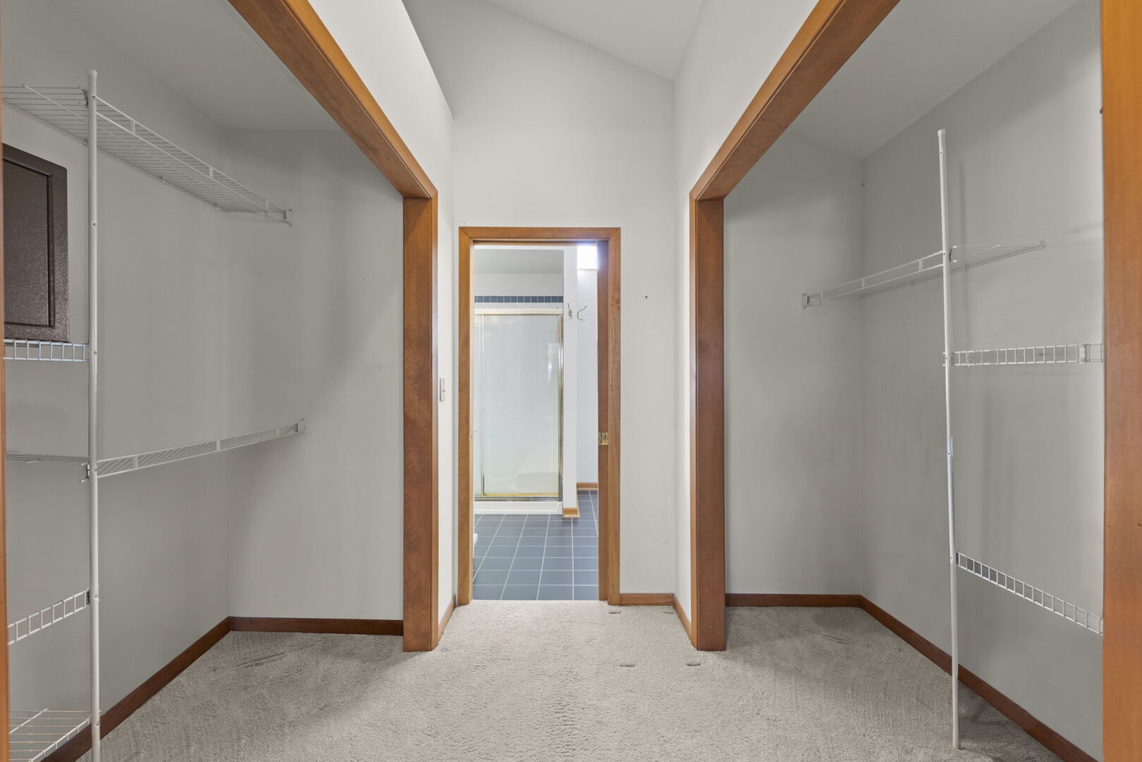 928 S Hillcrest Avenue, Elmhurst, IL 60126