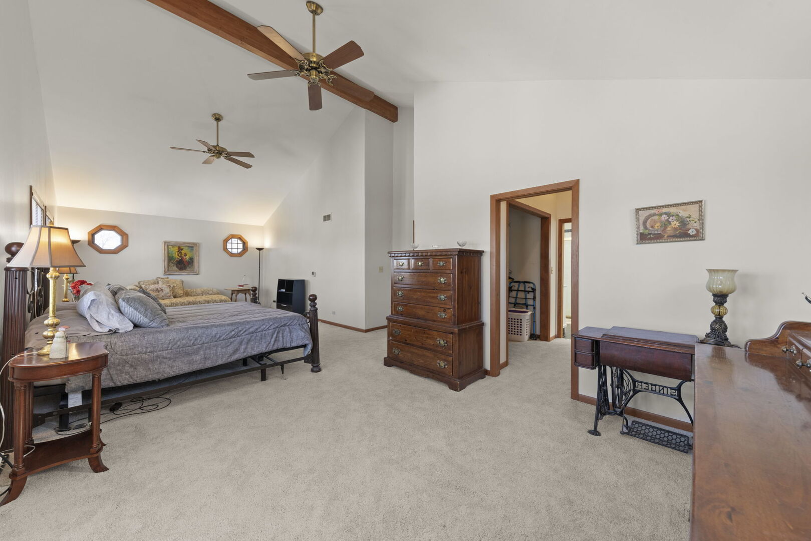 928 S Hillcrest Avenue, Elmhurst, IL 60126