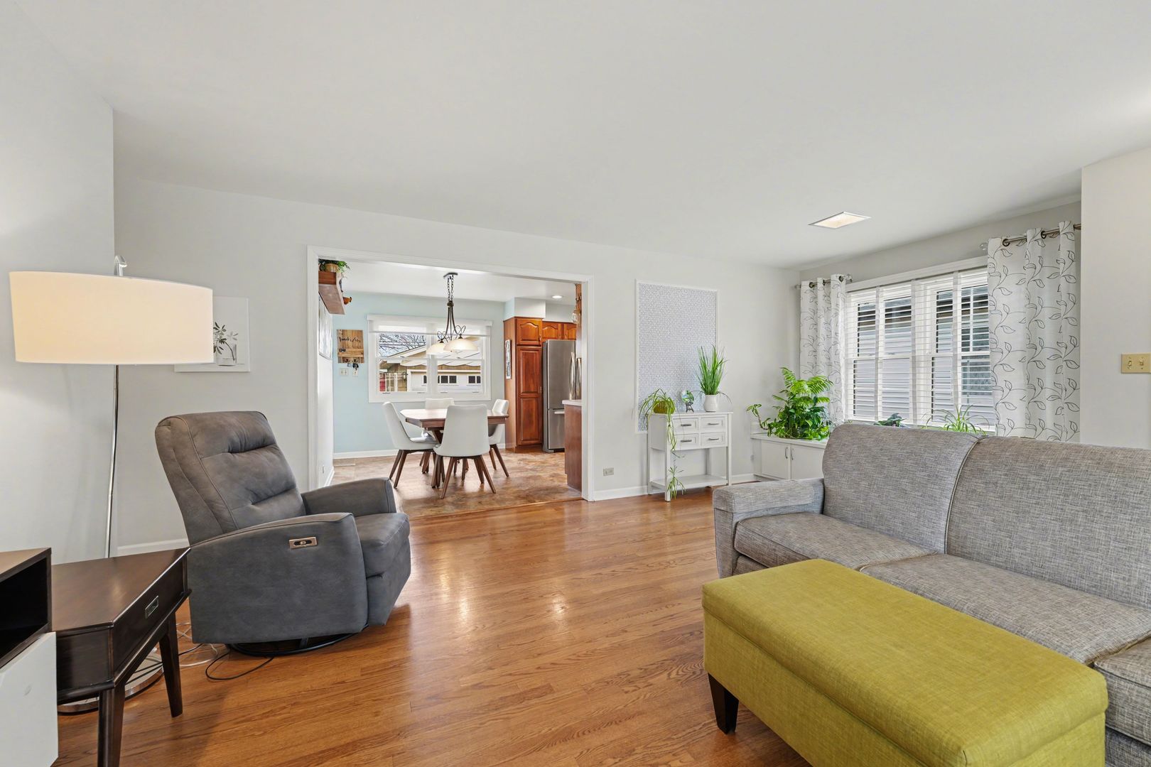 16417 Claire Lane, South Holland, IL 60473