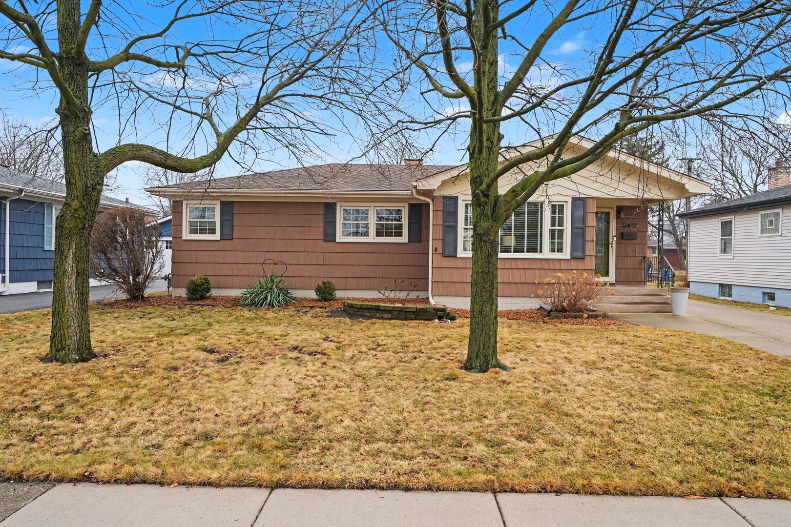 16417 Claire Lane, South Holland, IL 60473