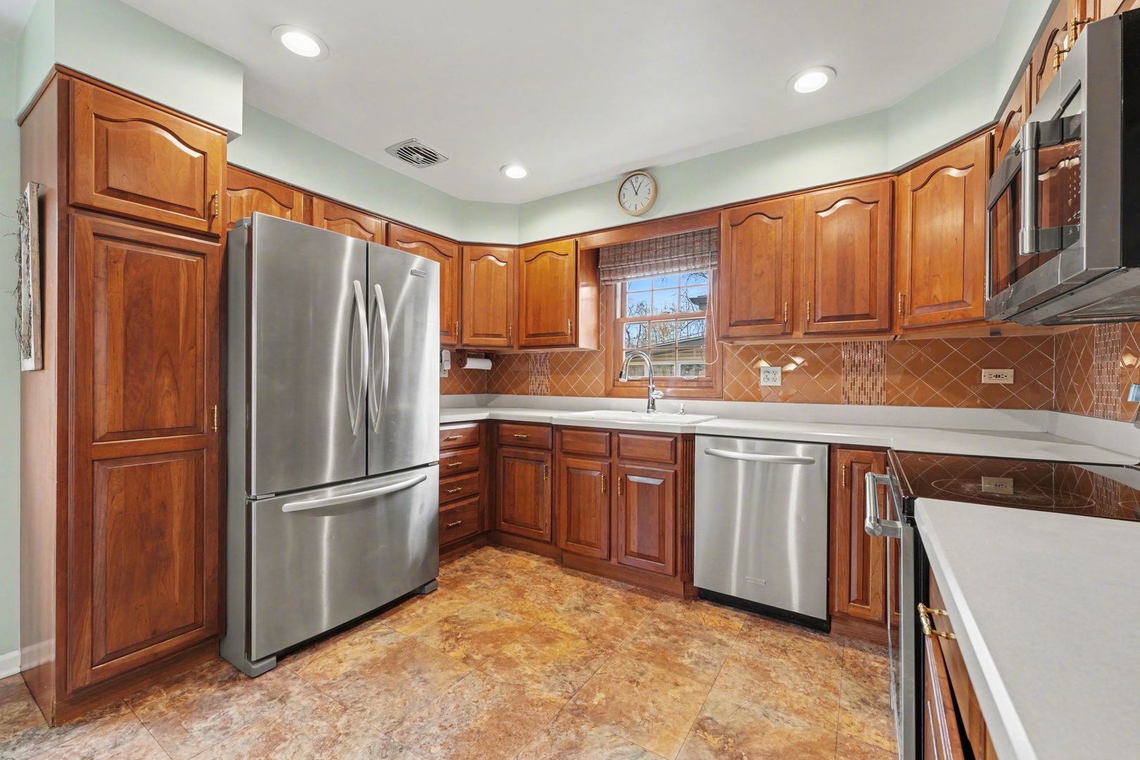 16417 Claire Lane, South Holland, IL 60473