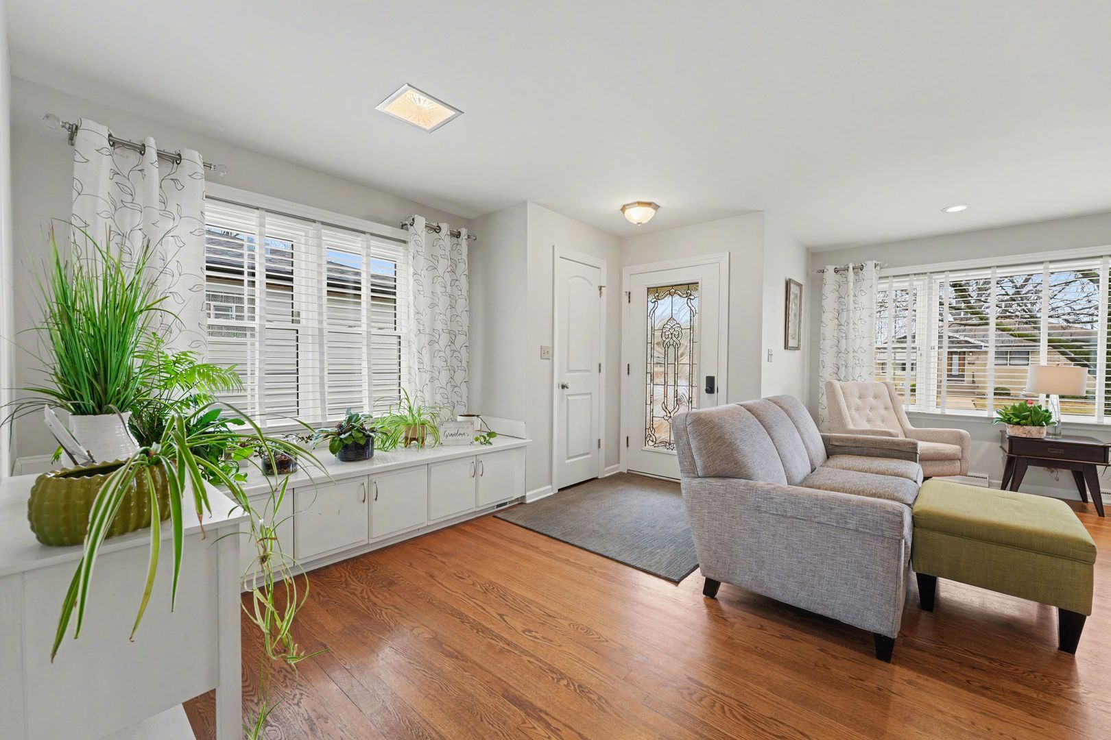 16417 Claire Lane, South Holland, IL 60473