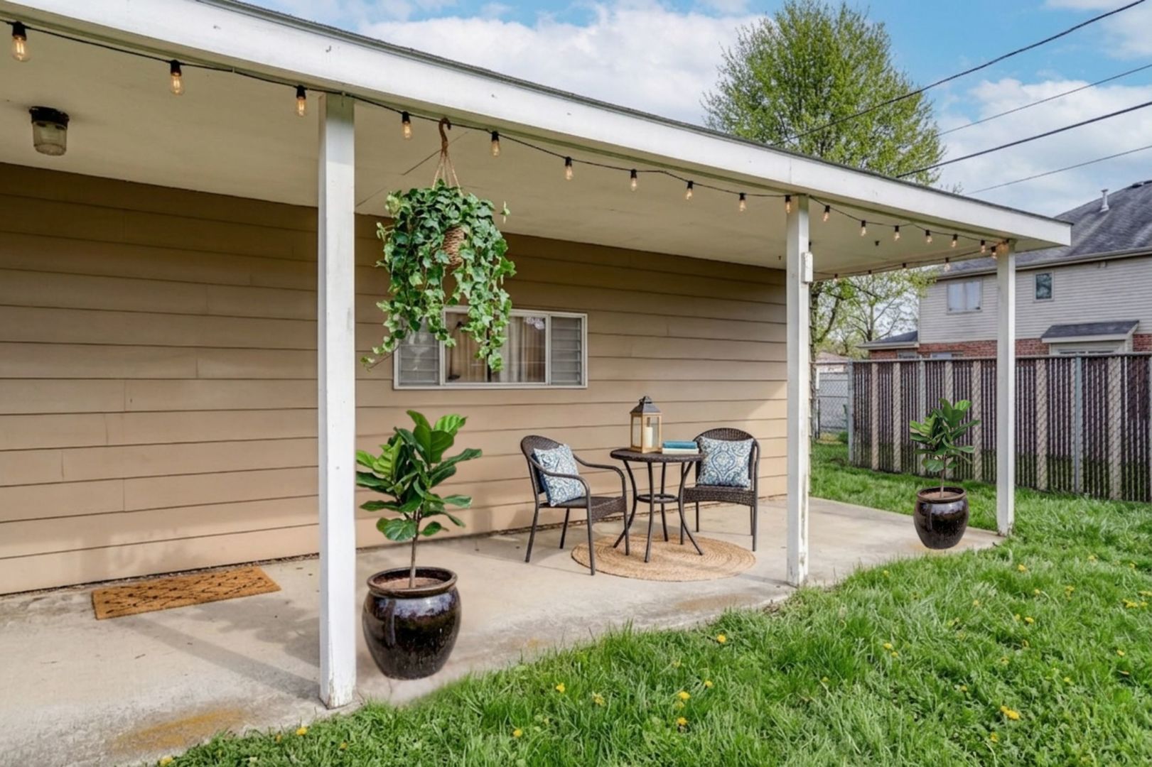 5707 W 90th Place, Oak Lawn, IL 60453