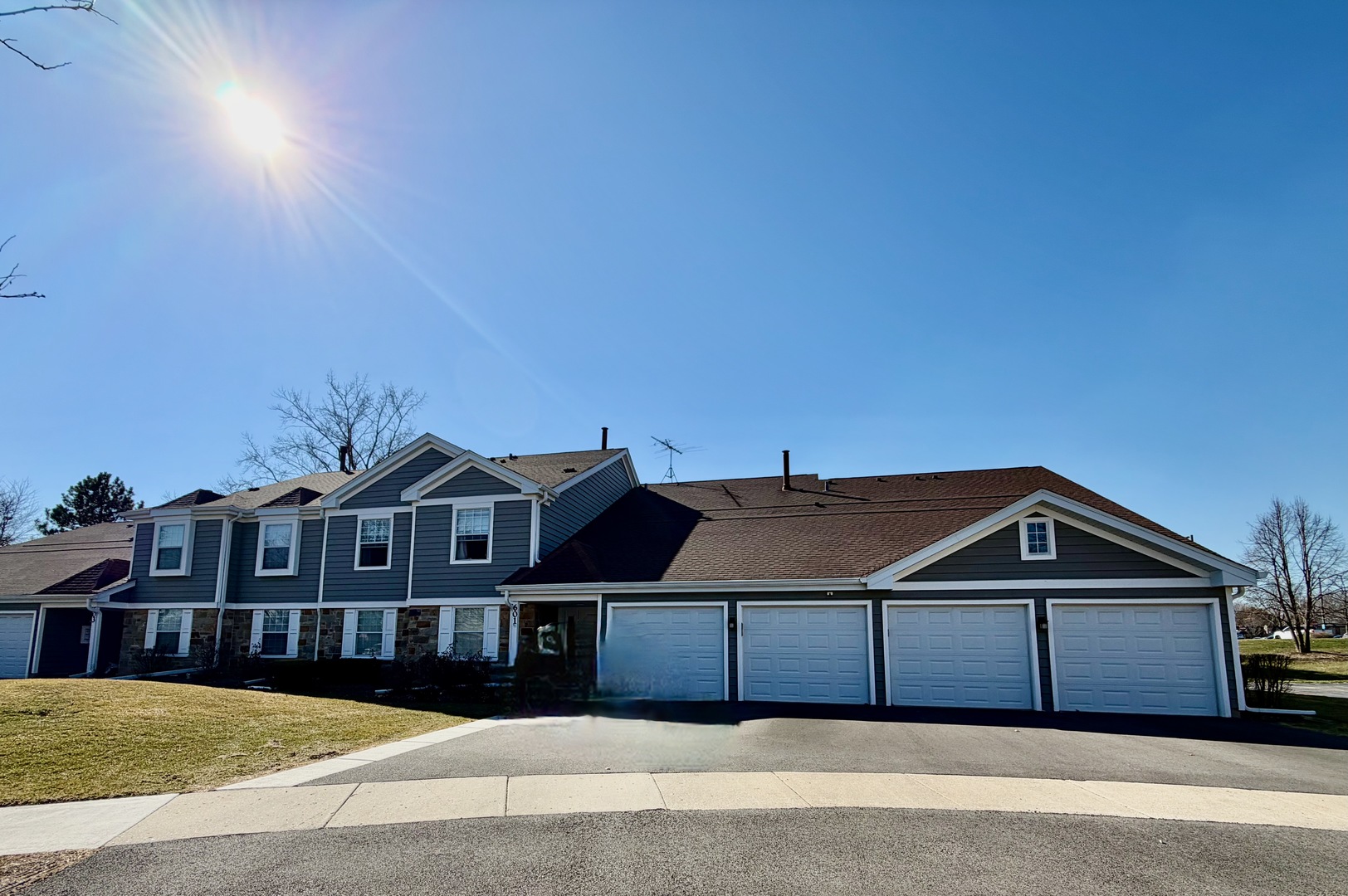 601 Eastview Court #V1, Schaumburg, IL 60194