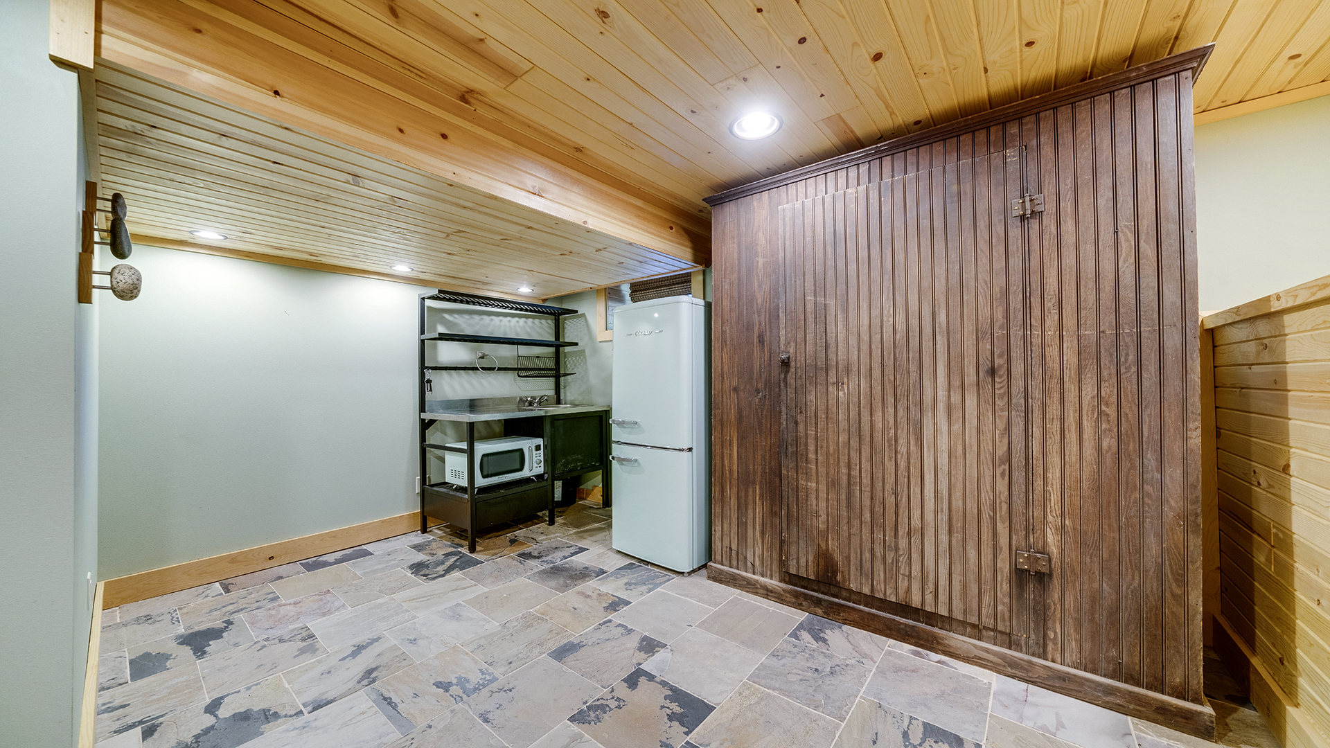 409 N STATE Street, Franklin Grove, IL 61031