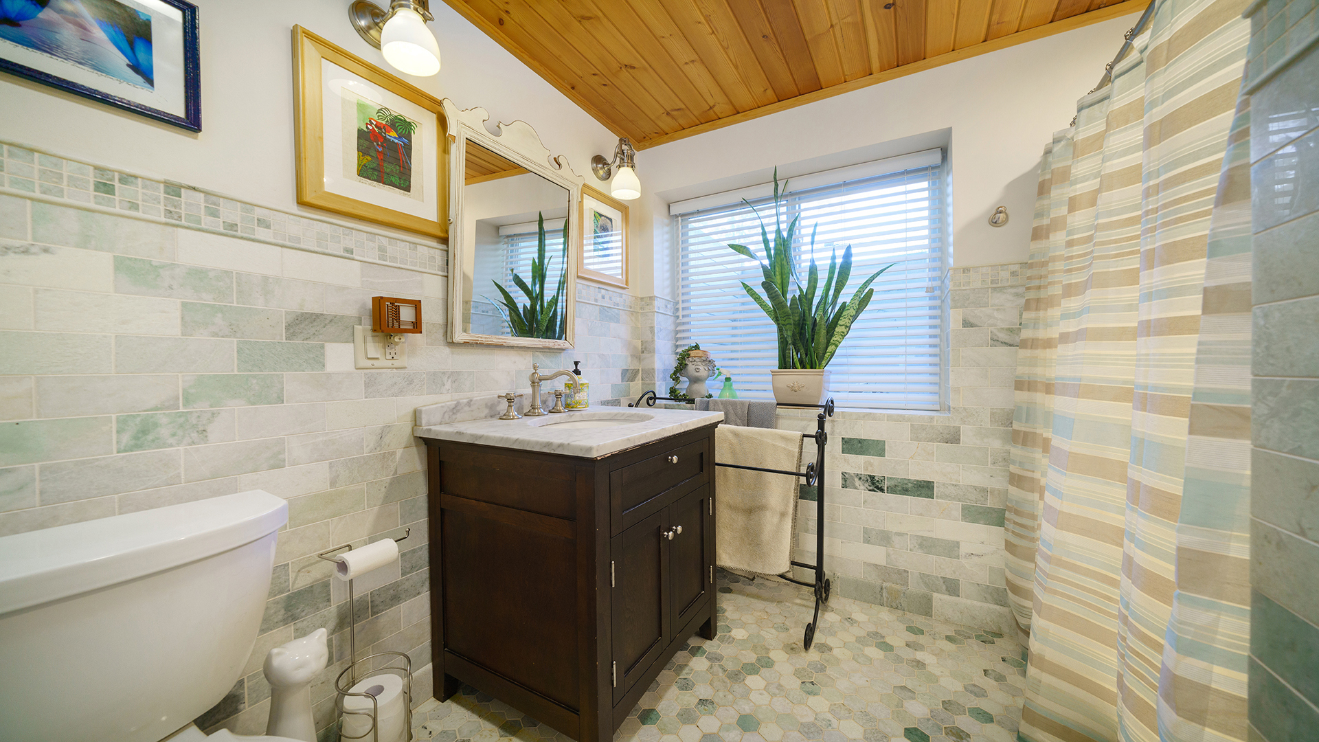 409 N STATE Street, Franklin Grove, IL 61031