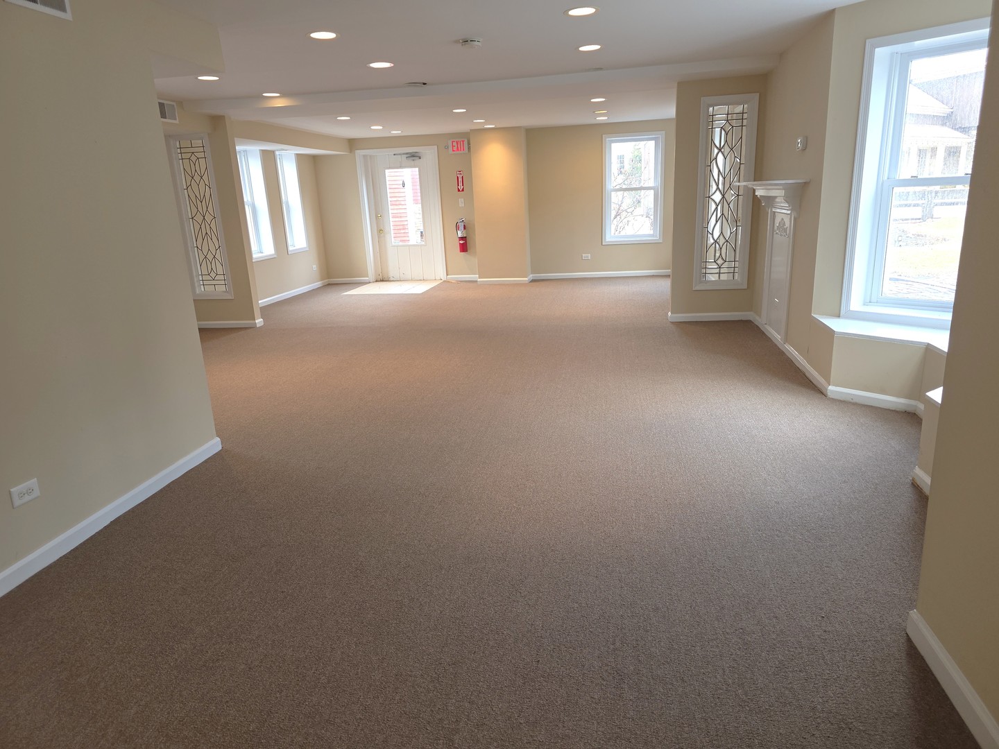 309 Old McHenry Road, Long Grove, IL 60047