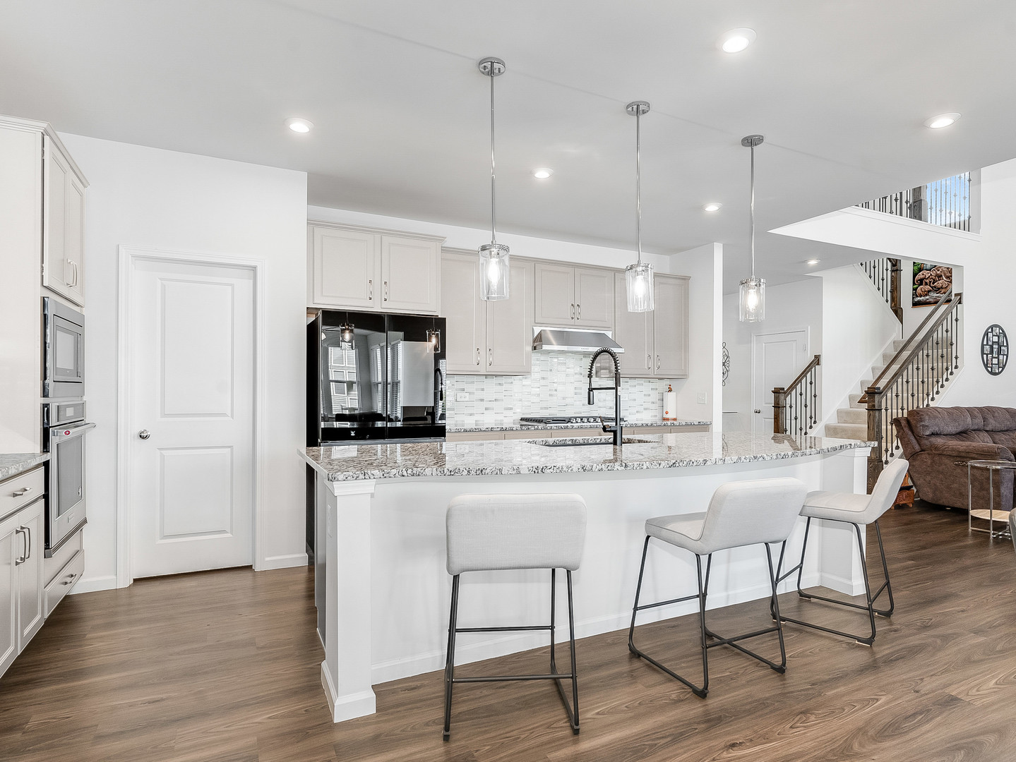 2552 Weatherbee Lane, Naperville, IL 60563