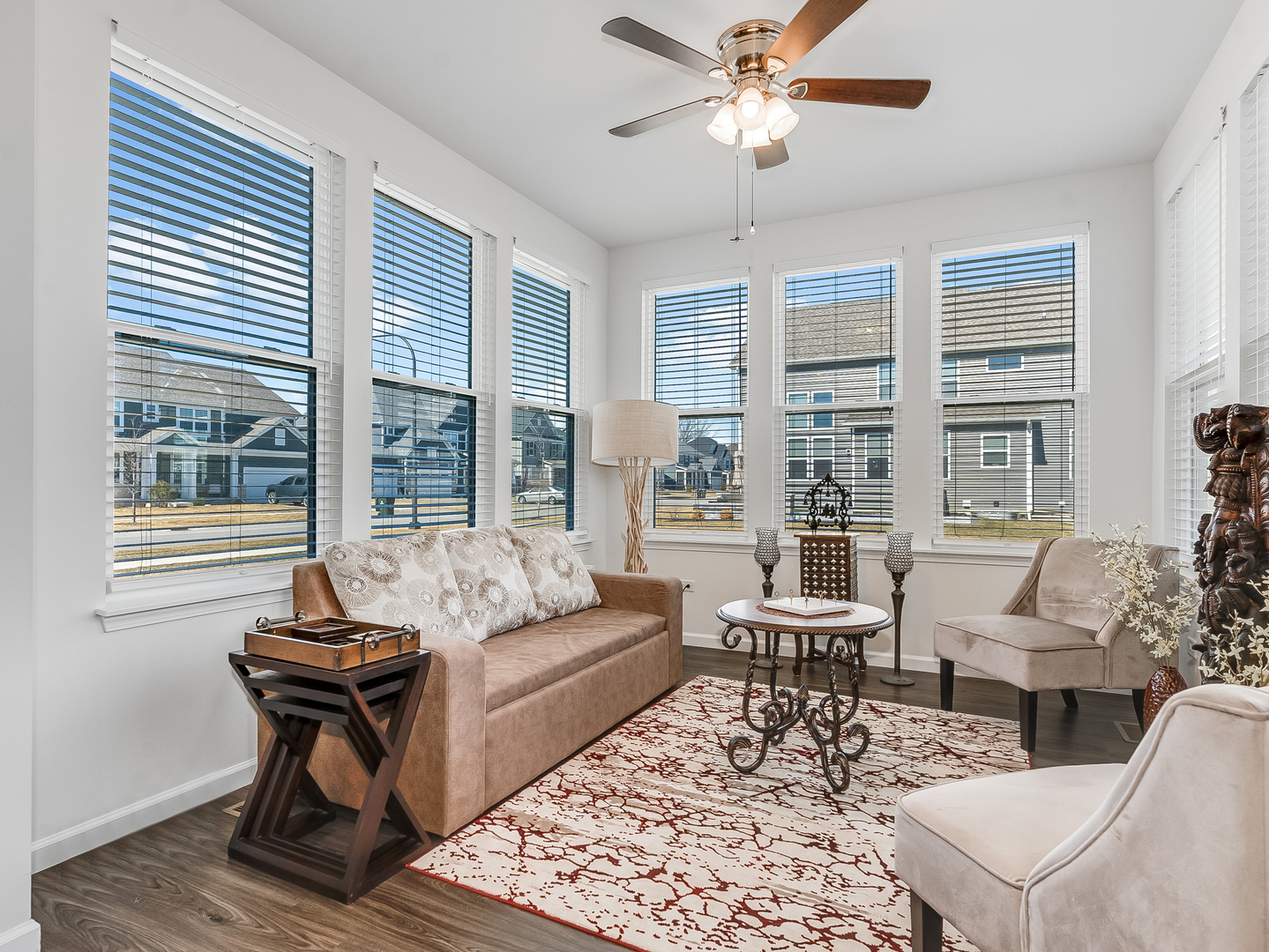 2552 Weatherbee Lane, Naperville, IL 60563