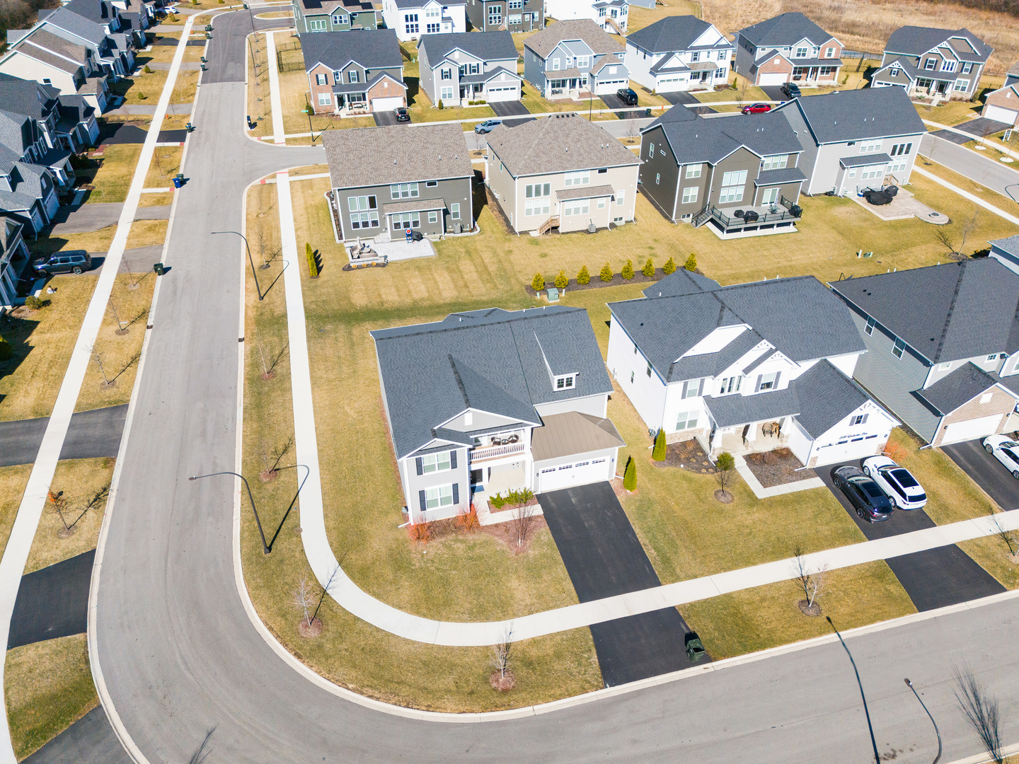 2552 Weatherbee Lane, Naperville, IL 60563