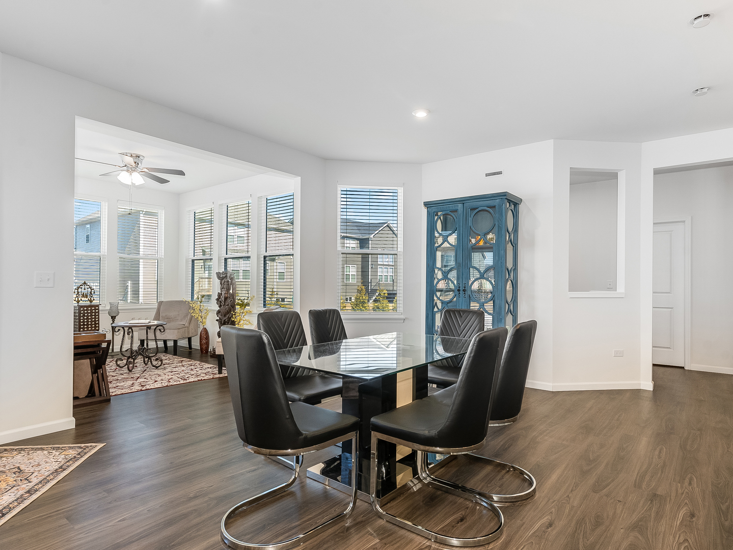 2552 Weatherbee Lane, Naperville, IL 60563