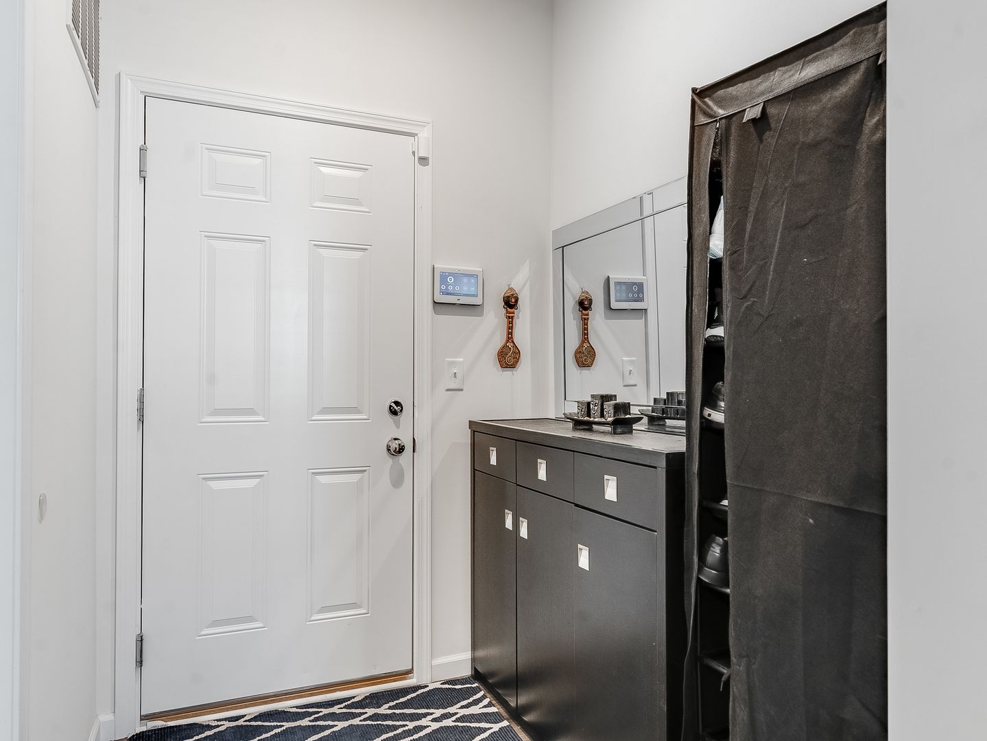 2552 Weatherbee Lane, Naperville, IL 60563