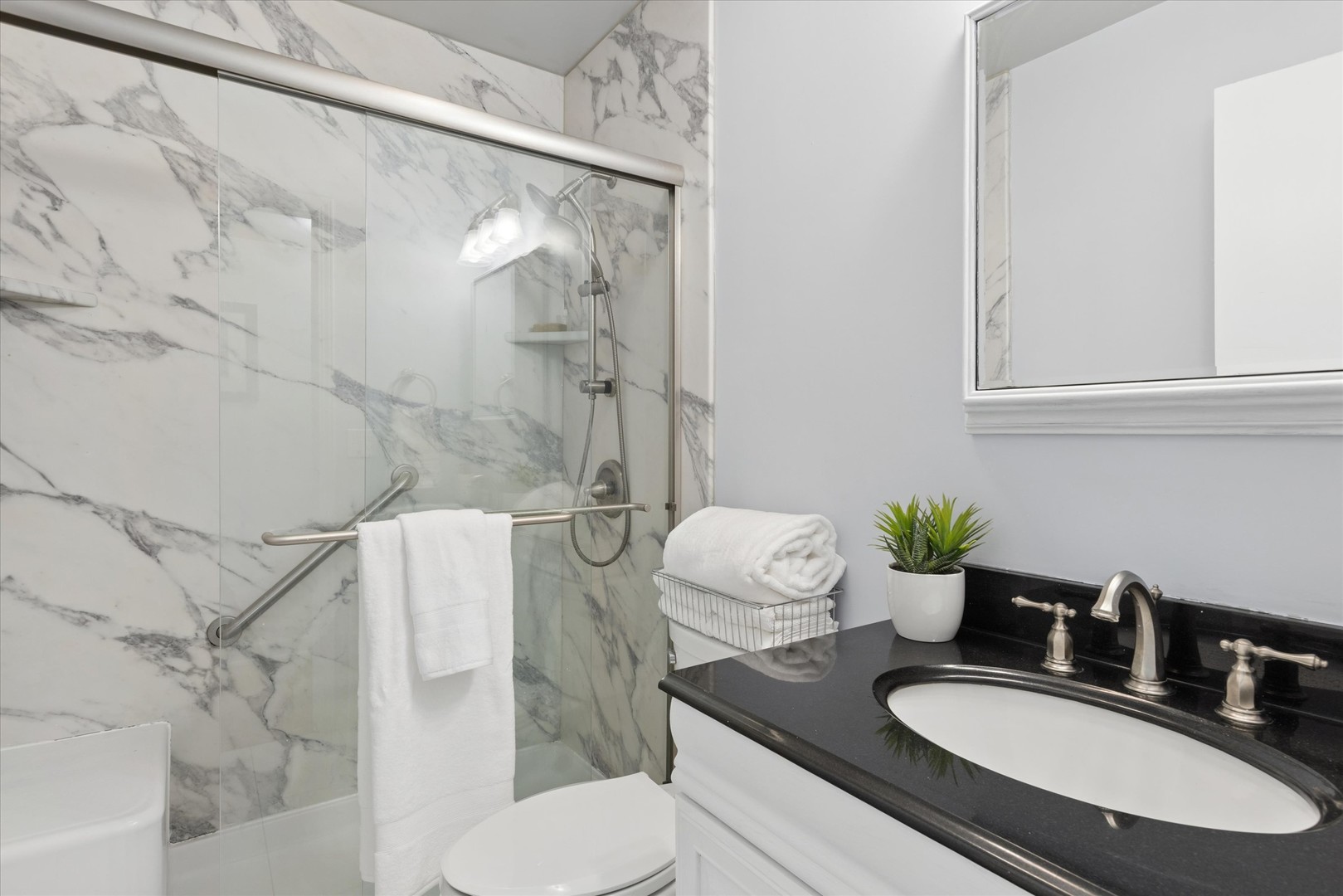 23W302 Cambridge Court, Glen Ellyn, IL 60137