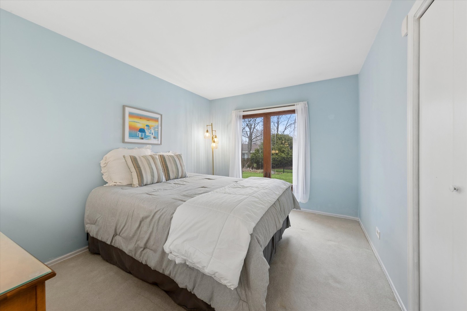 23W302 Cambridge Court, Glen Ellyn, IL 60137