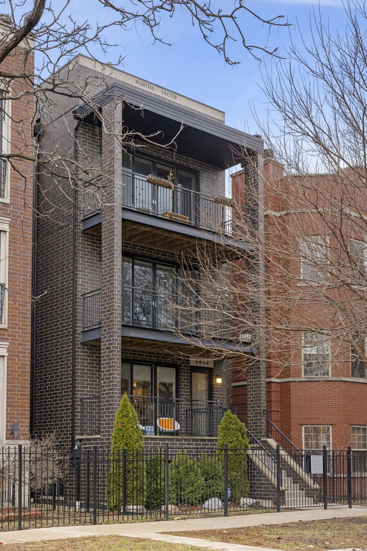 4014 N Mozart Street #1, Chicago, IL 60618