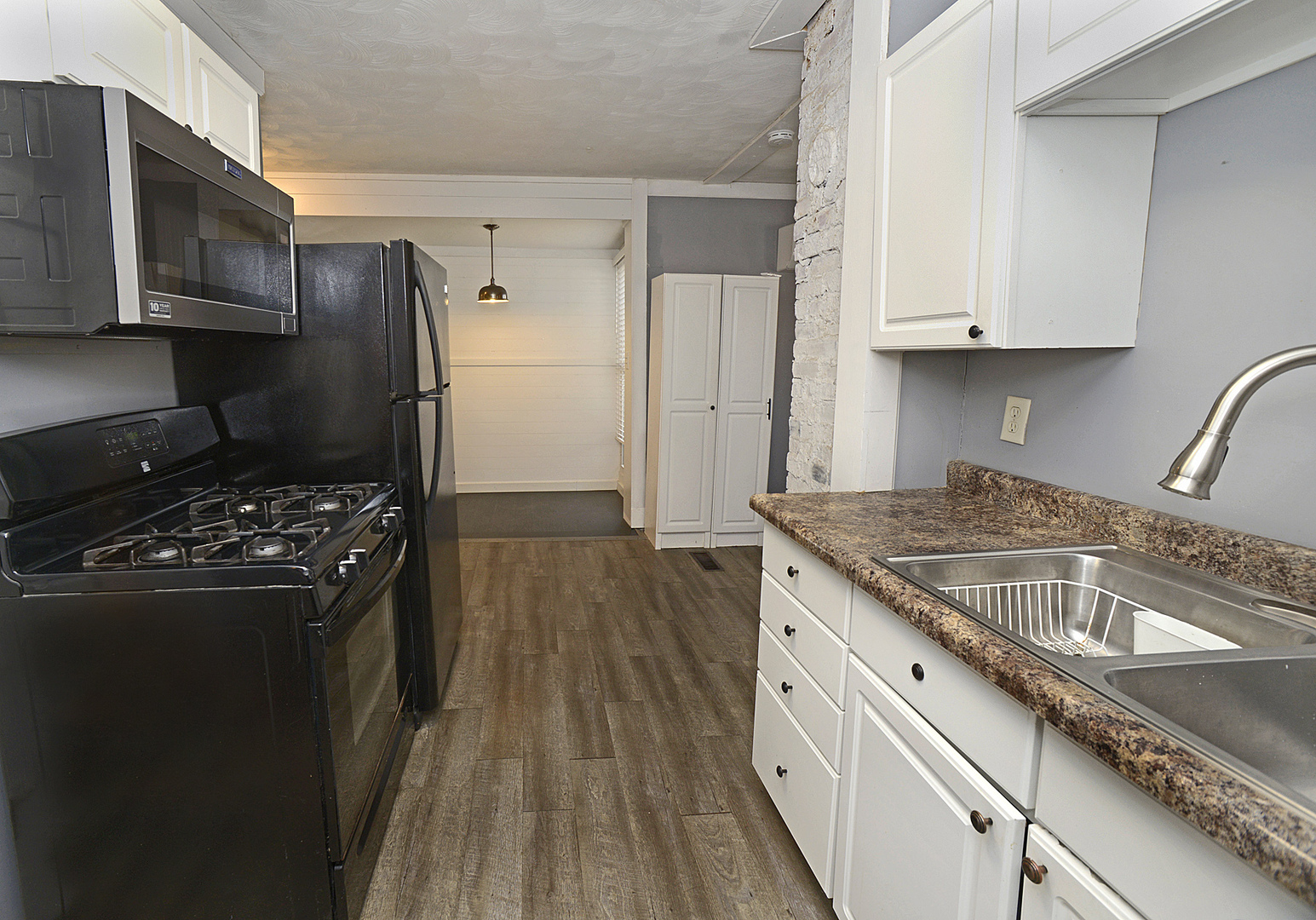 530 4th Avenue, Ottawa, IL 61350