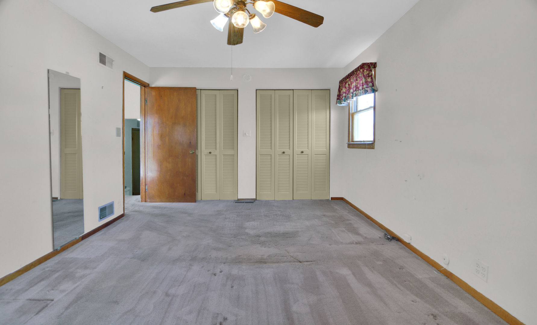 8819 W 84th Street, Justice, IL 60458