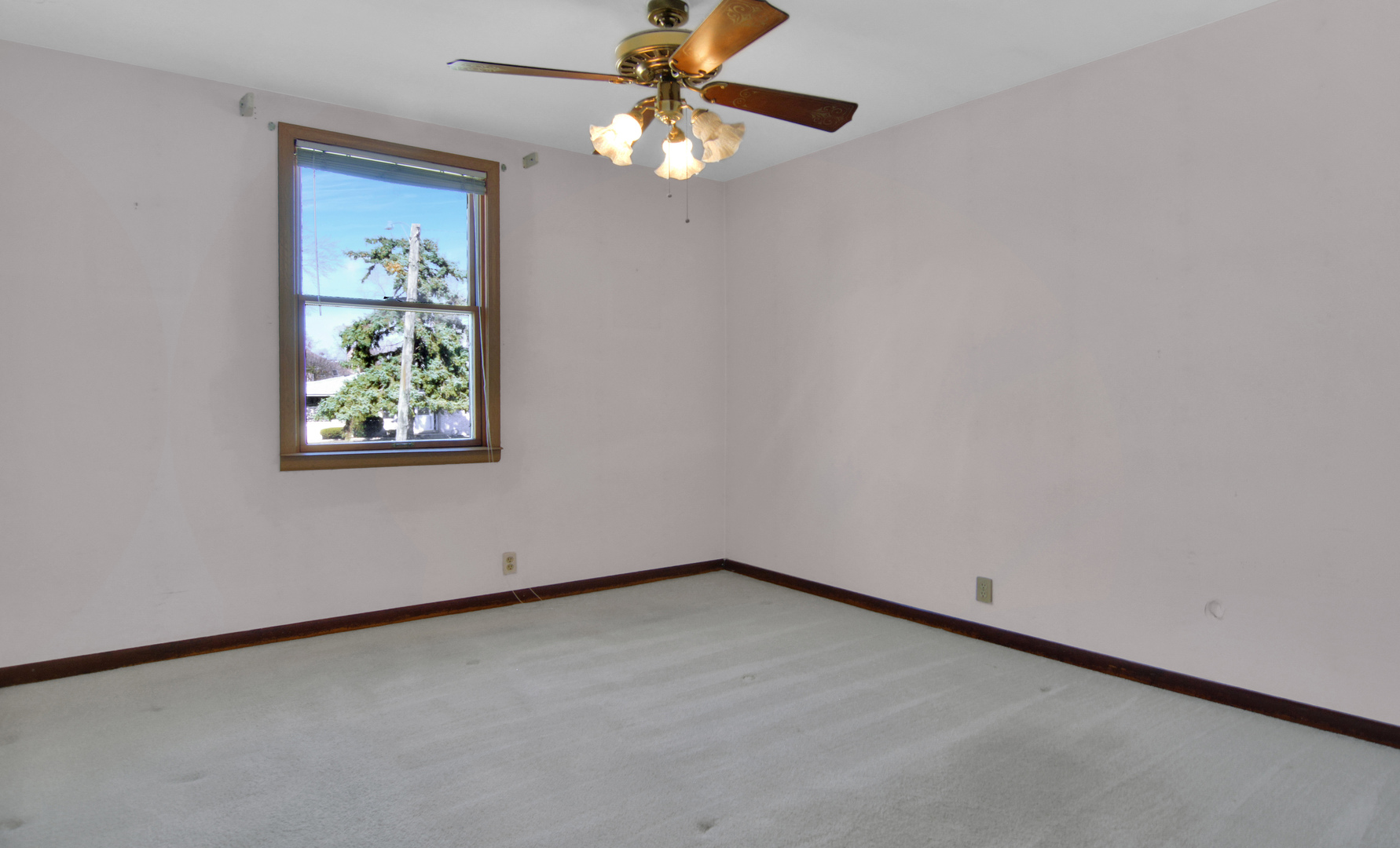 8819 W 84th Street, Justice, IL 60458