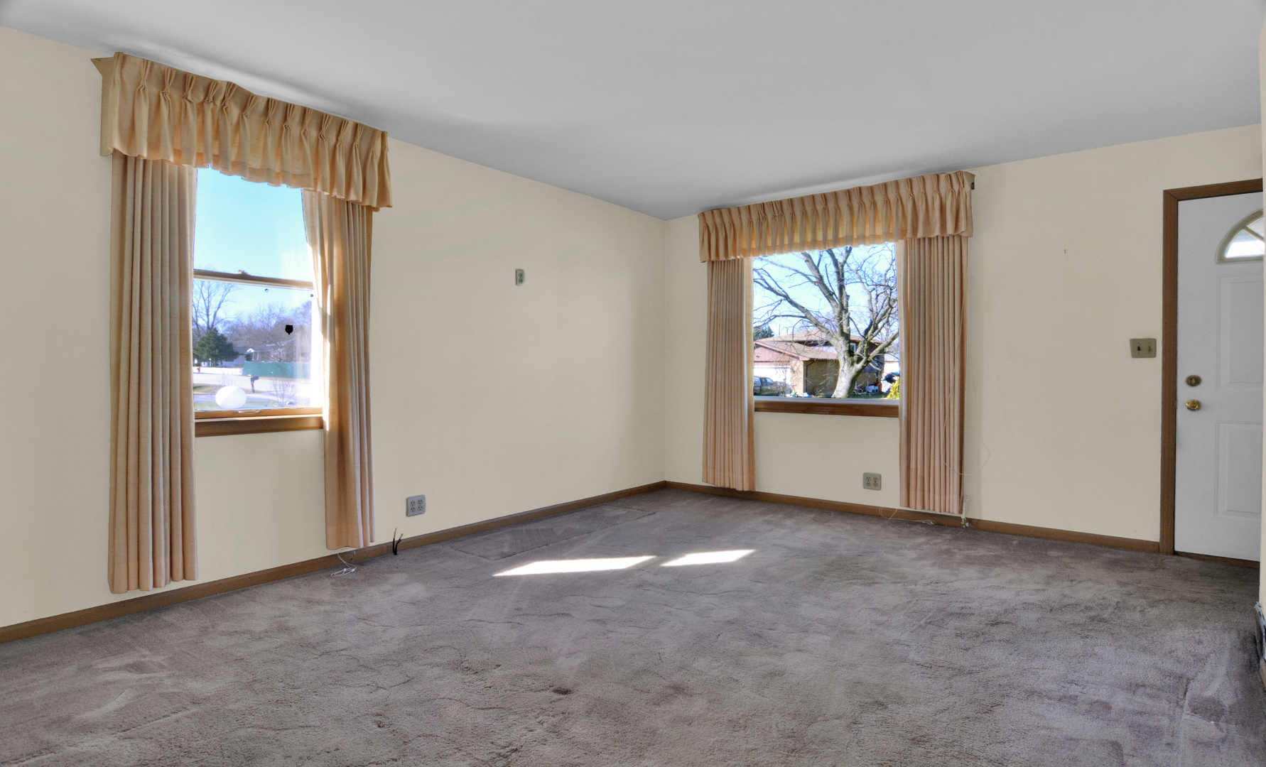 8819 W 84th Street, Justice, IL 60458