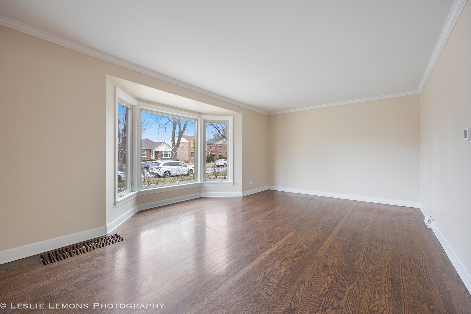 2111 S 24th Avenue, Broadview, IL 60155