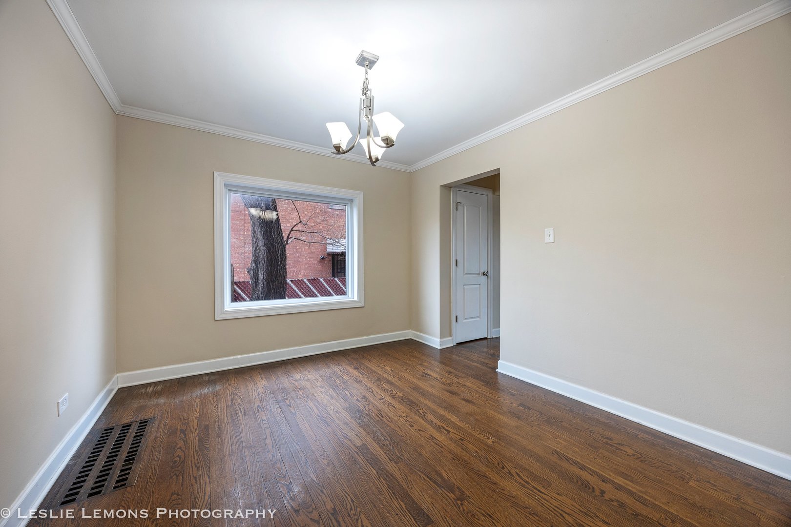 2111 S 24th Avenue, Broadview, IL 60155