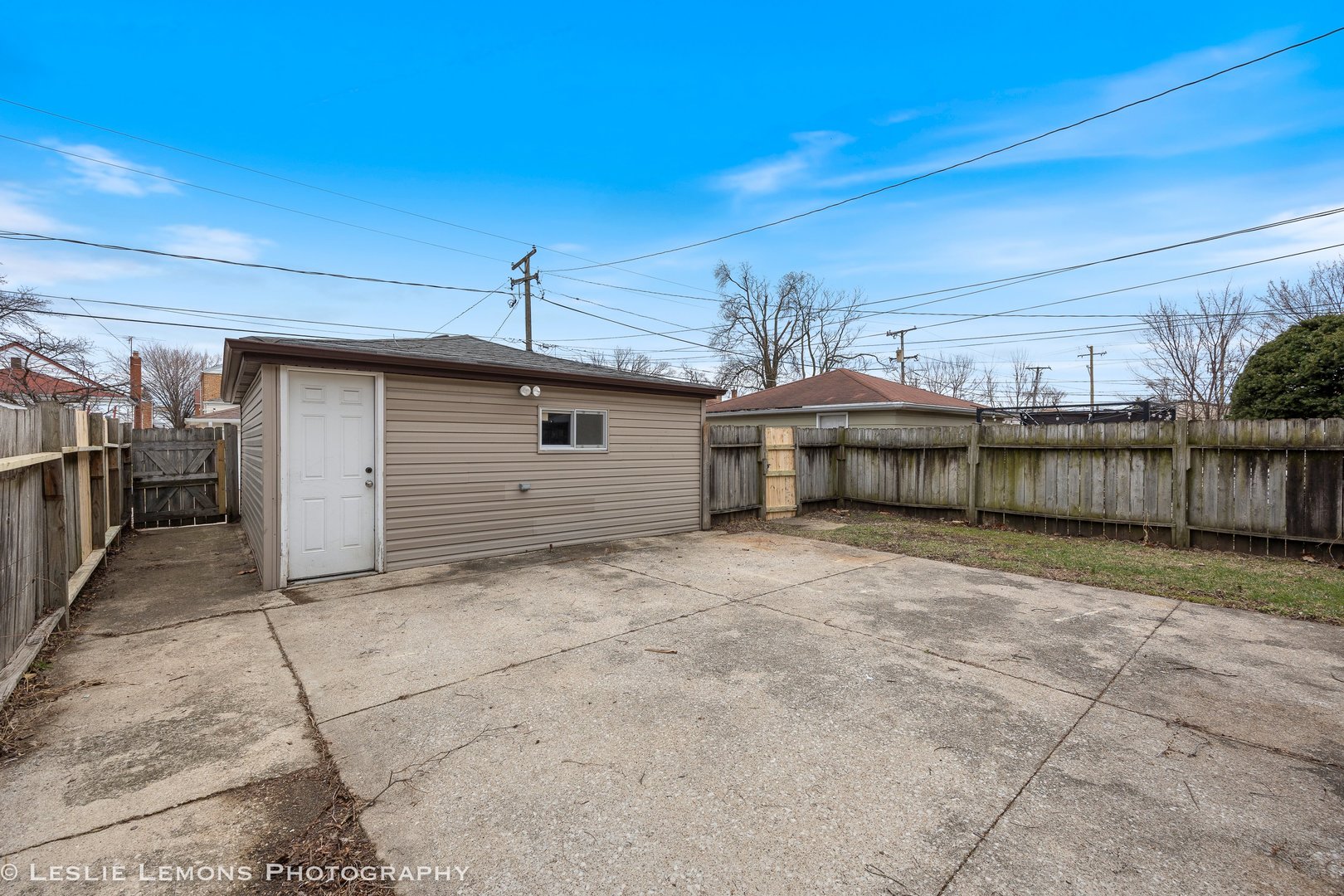 2111 S 24th Avenue, Broadview, IL 60155