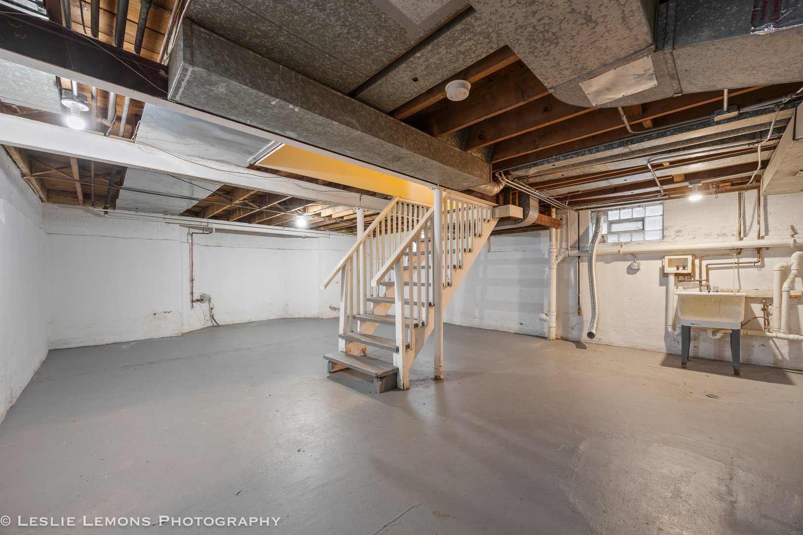 2111 S 24th Avenue, Broadview, IL 60155