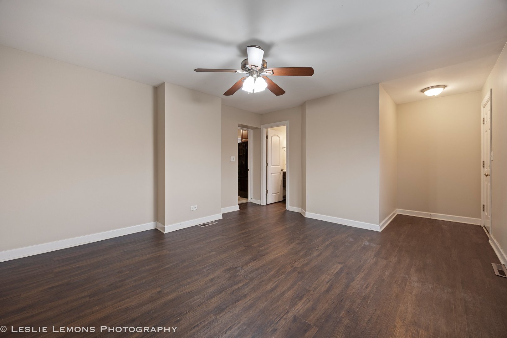 2111 S 24th Avenue, Broadview, IL 60155