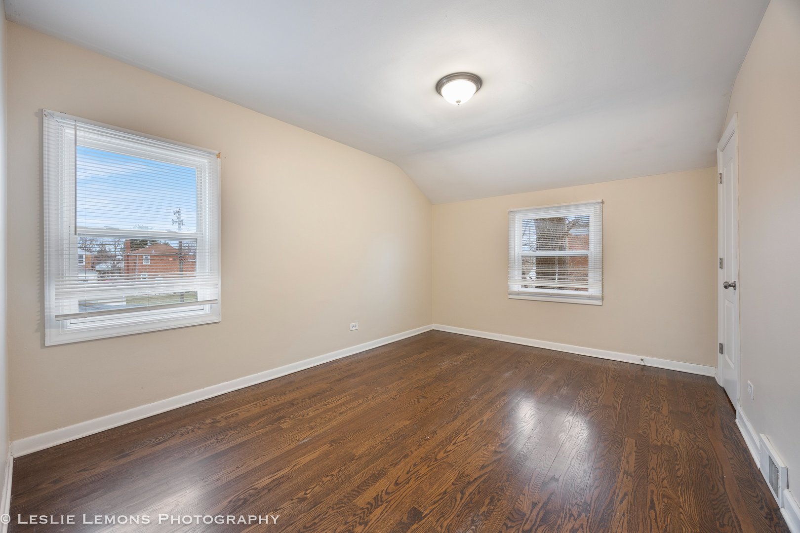 2111 S 24th Avenue, Broadview, IL 60155