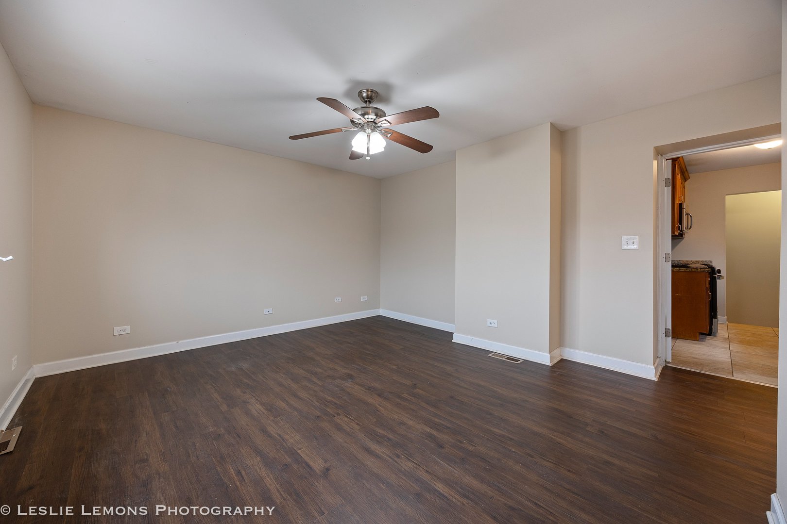 2111 S 24th Avenue, Broadview, IL 60155