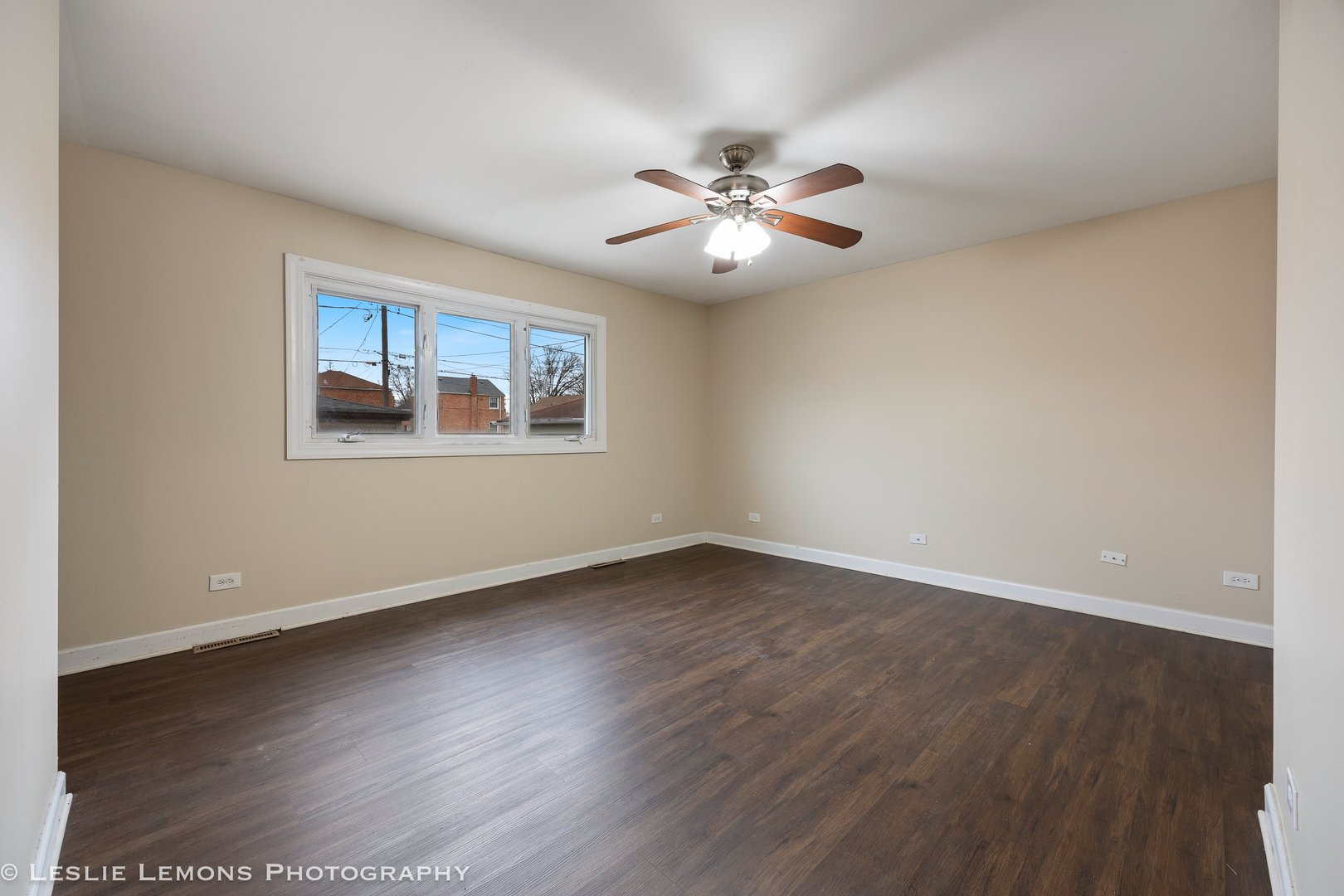 2111 S 24th Avenue, Broadview, IL 60155