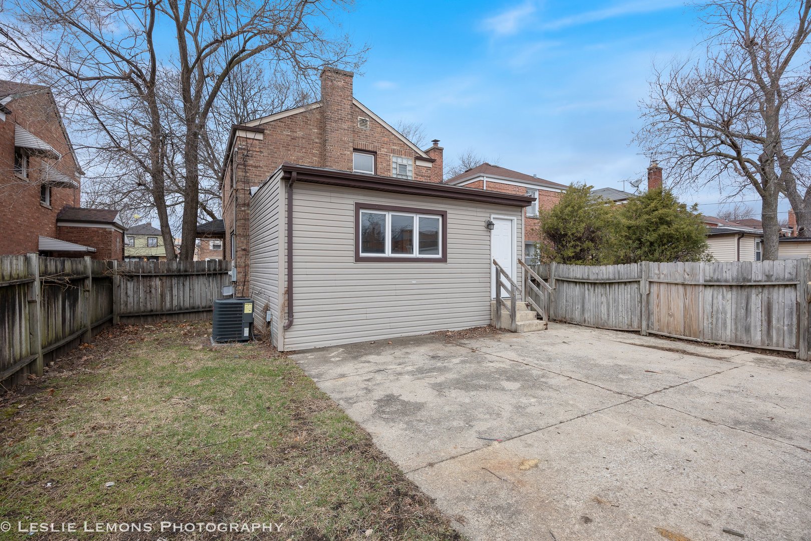 2111 S 24th Avenue, Broadview, IL 60155