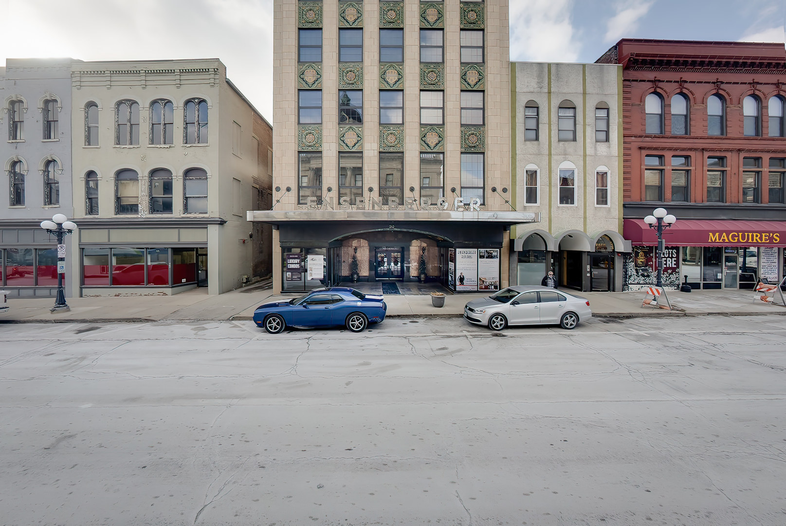 212 N Center Street #205, Bloomington, IL 61701