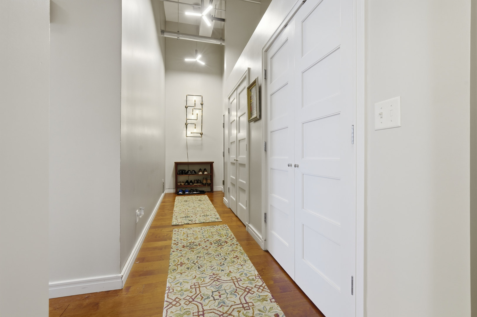 212 N Center Street #205, Bloomington, IL 61701