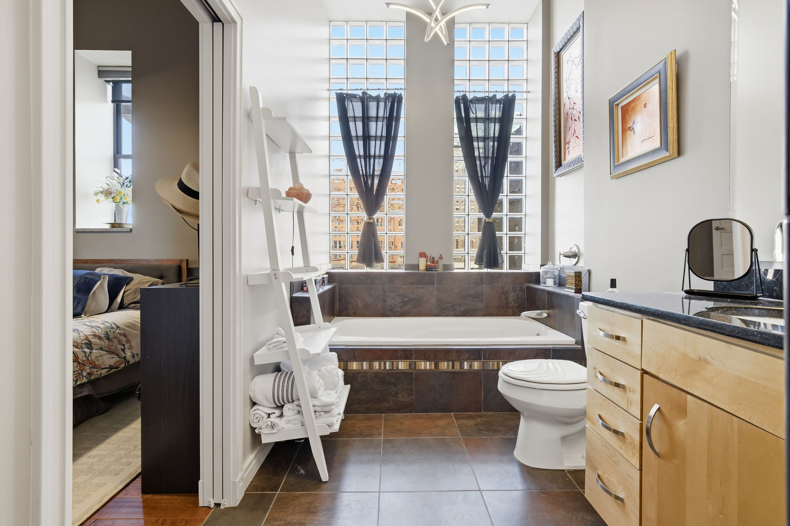 212 N Center Street #205, Bloomington, IL 61701