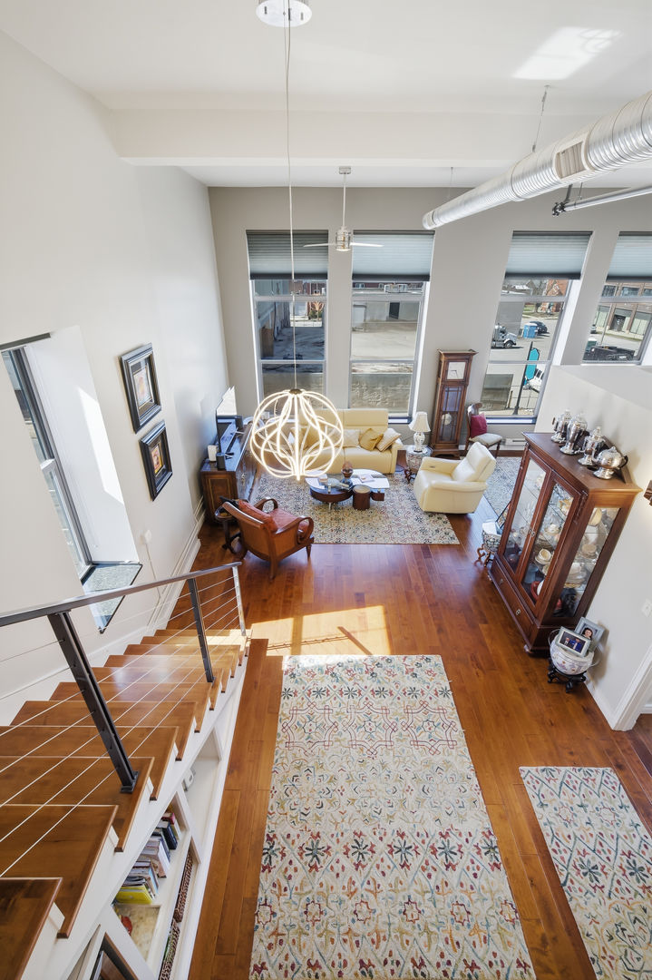 212 N Center Street #205, Bloomington, IL 61701