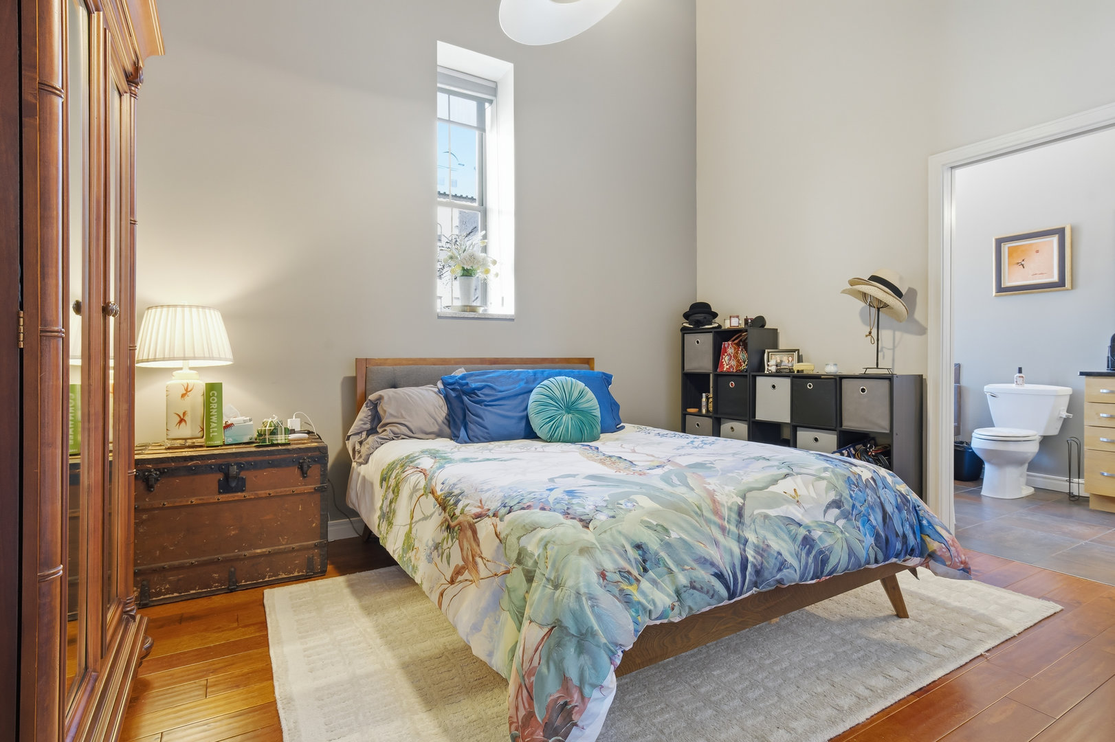 212 N Center Street #205, Bloomington, IL 61701