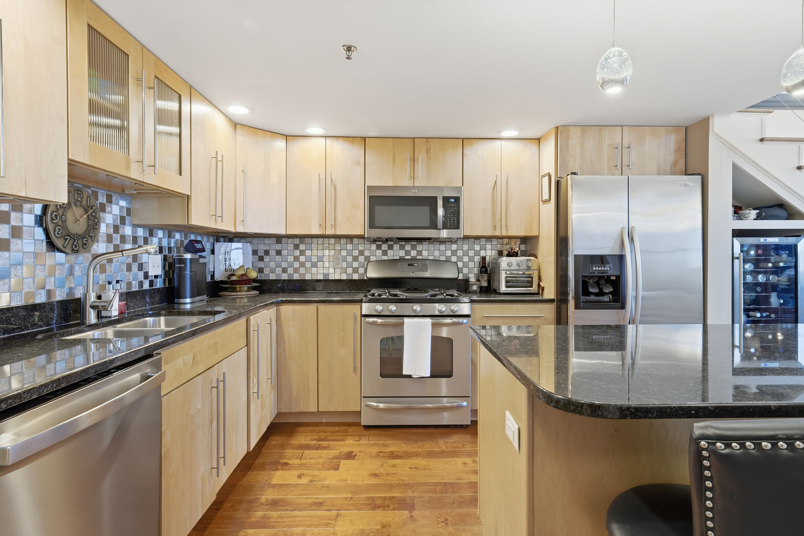 212 N Center Street #205, Bloomington, IL 61701