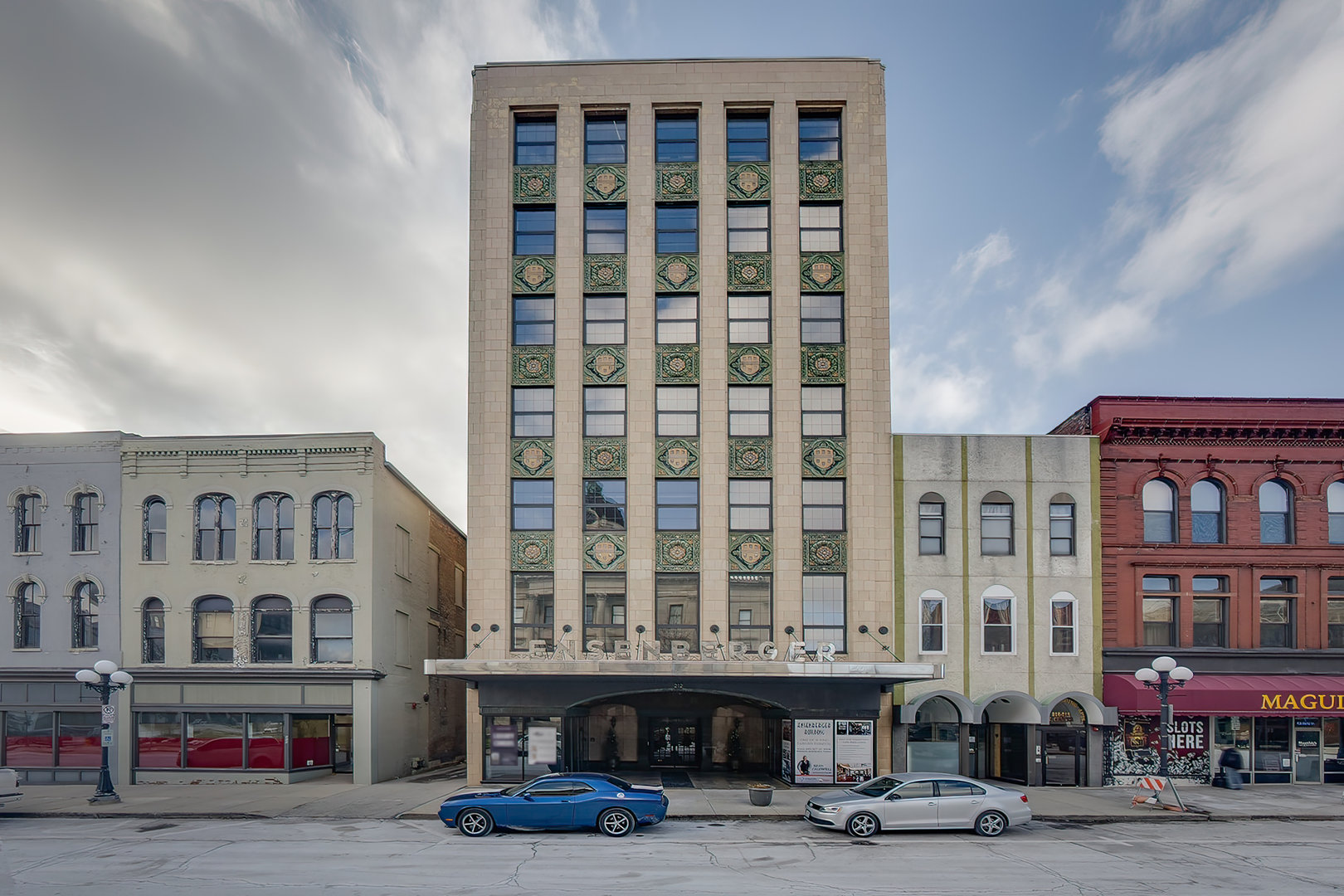 212 N Center Street #205, Bloomington, IL 61701