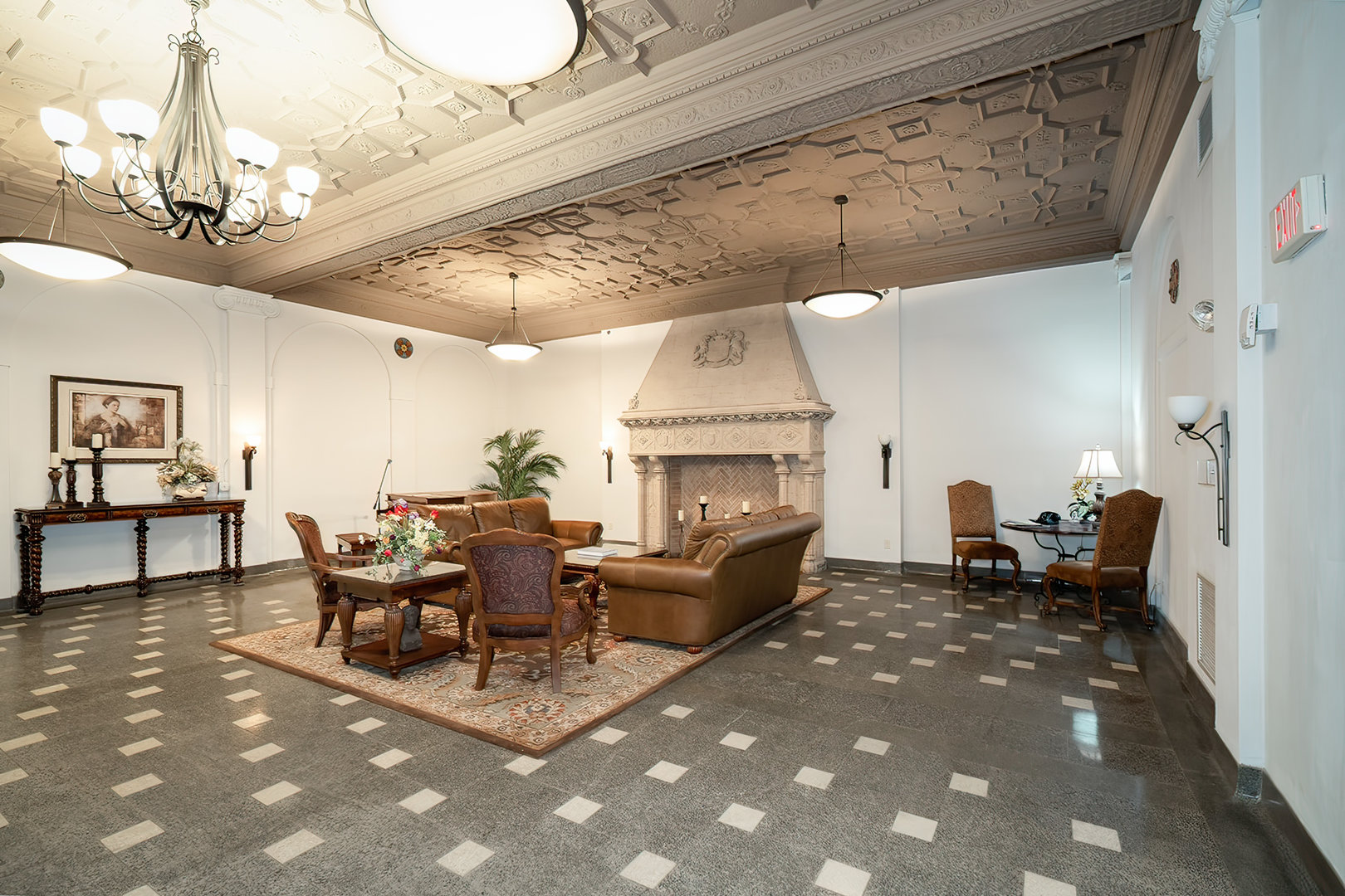 212 N Center Street #205, Bloomington, IL 61701