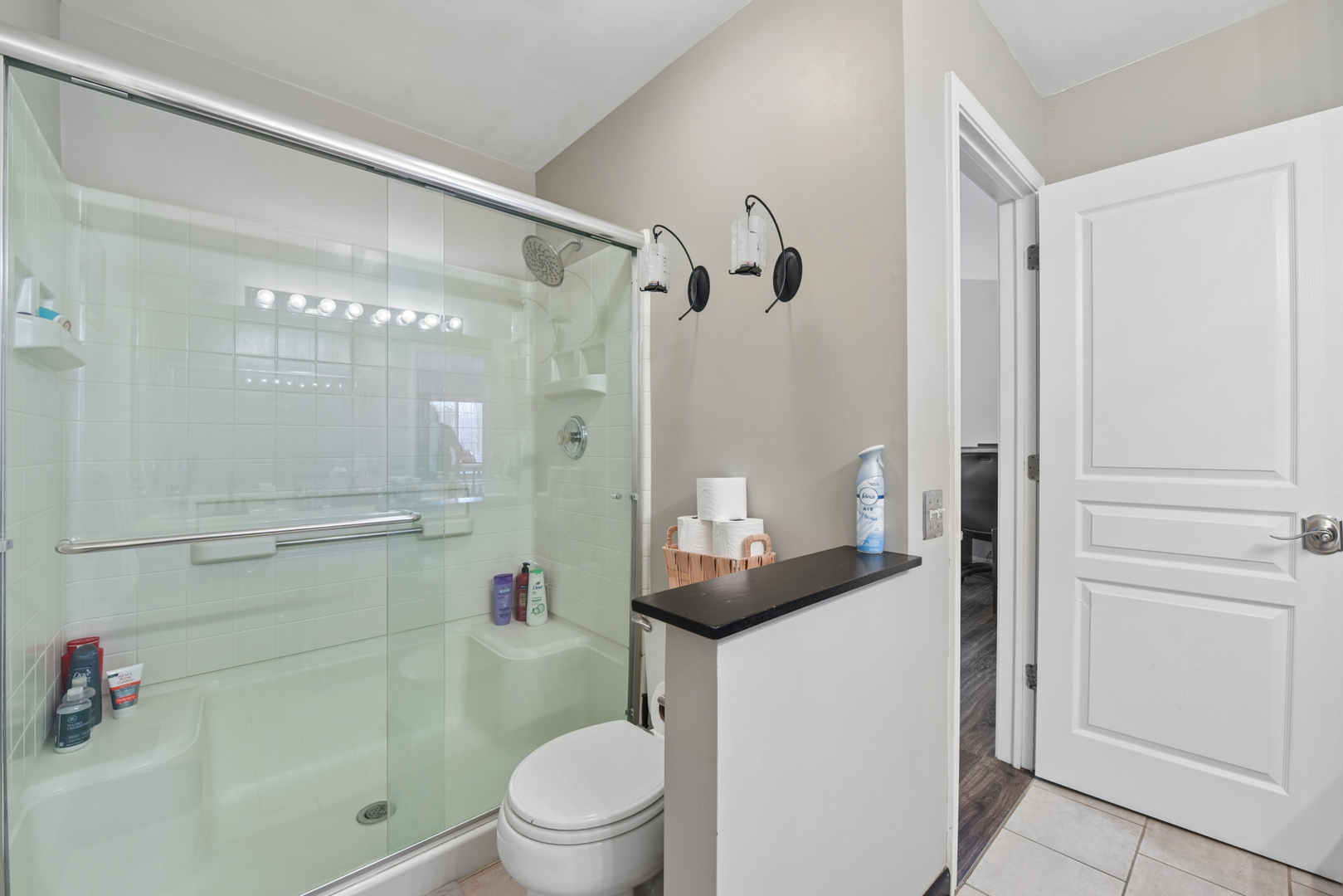 179 Locksley Drive, Streamwood, IL 60107