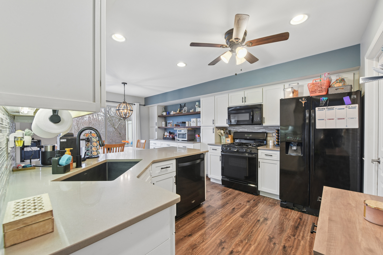 179 Locksley Drive, Streamwood, IL 60107