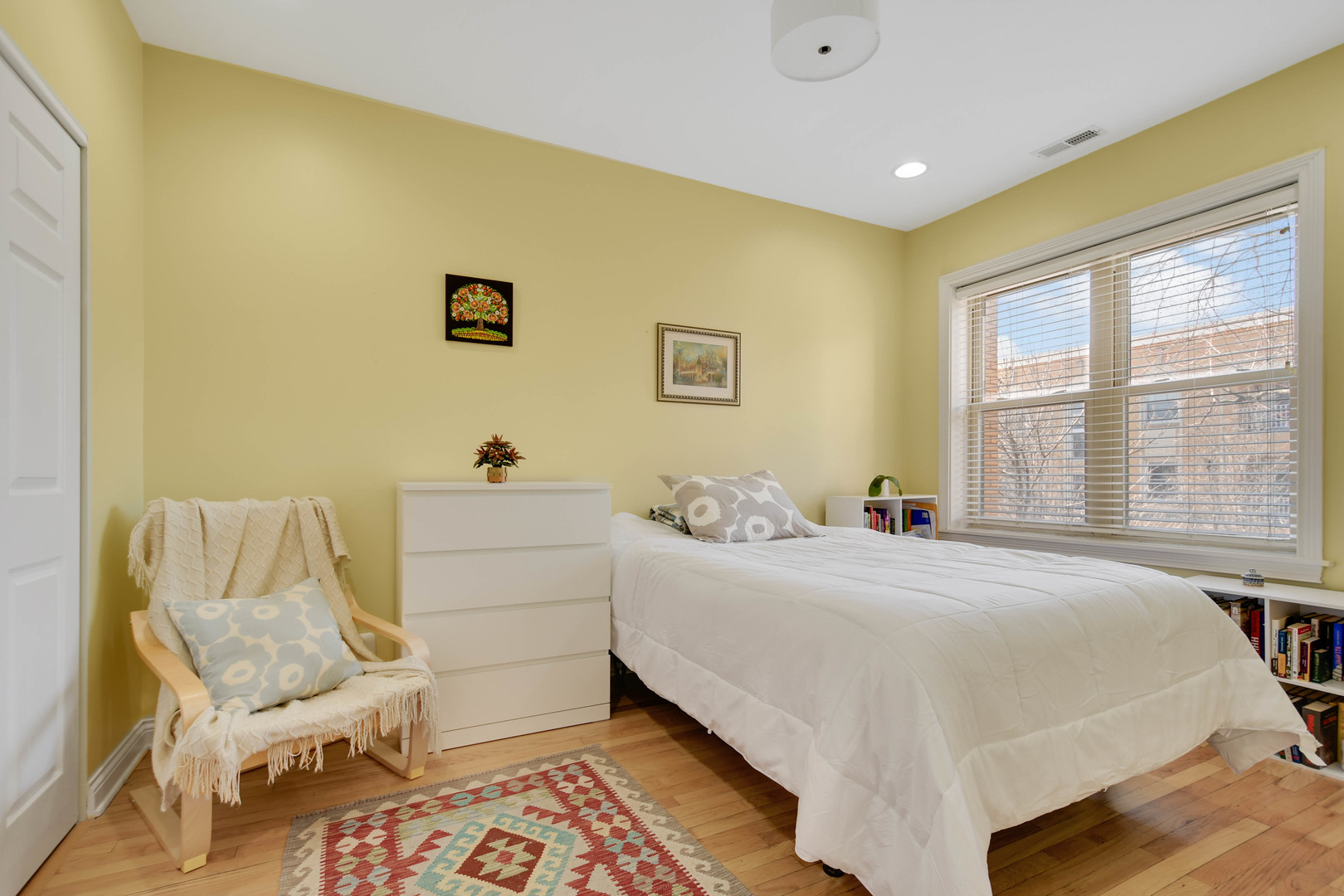 1009 N Oakley Boulevard #2W, Chicago, IL 60622