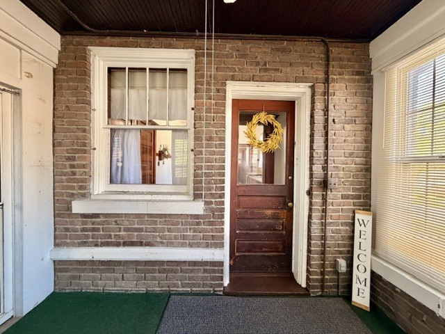 622 N Monroe Street, Clinton, IL 61727