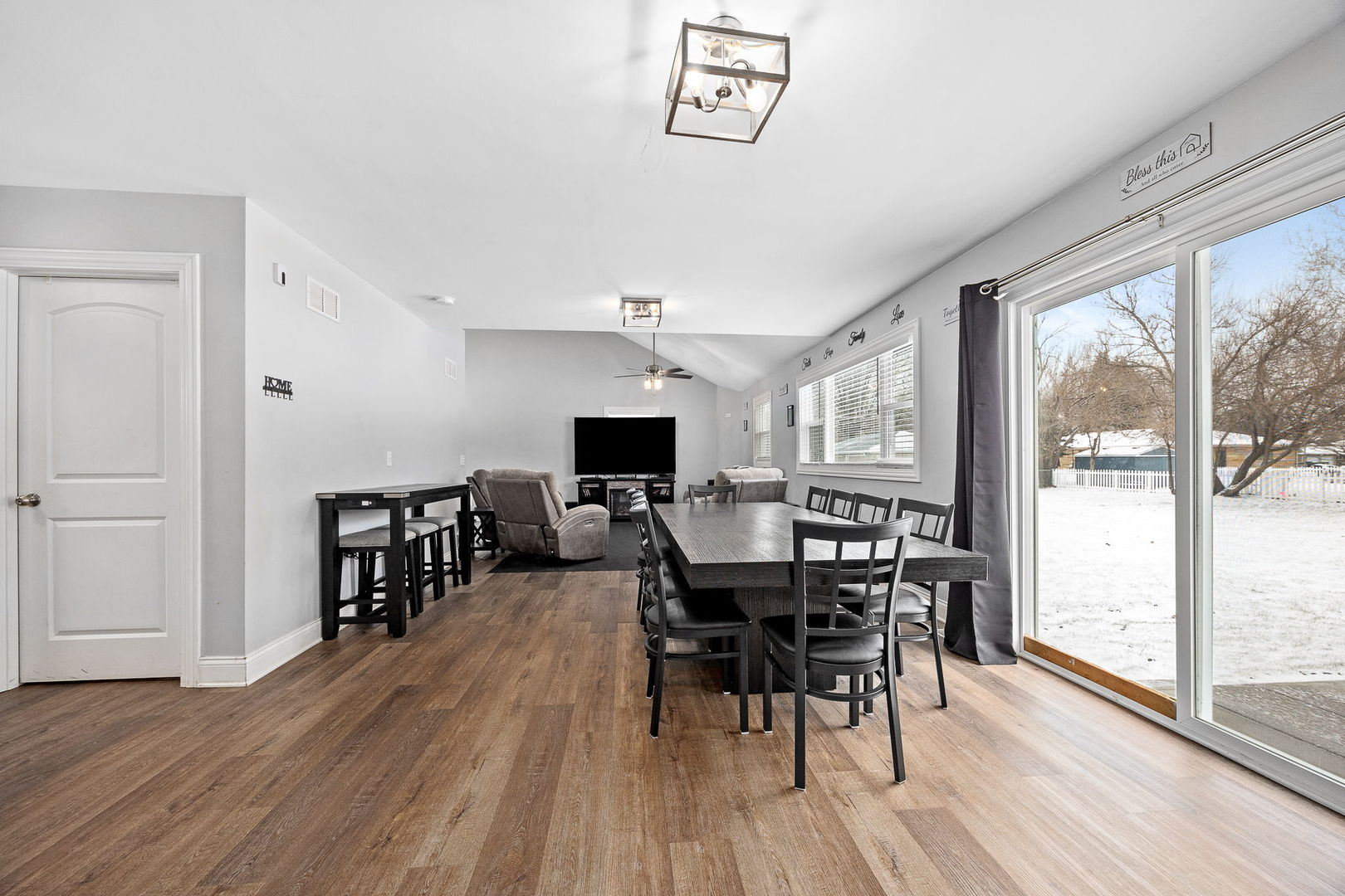 22511 S Deal Avenue, Channahon, IL 60410