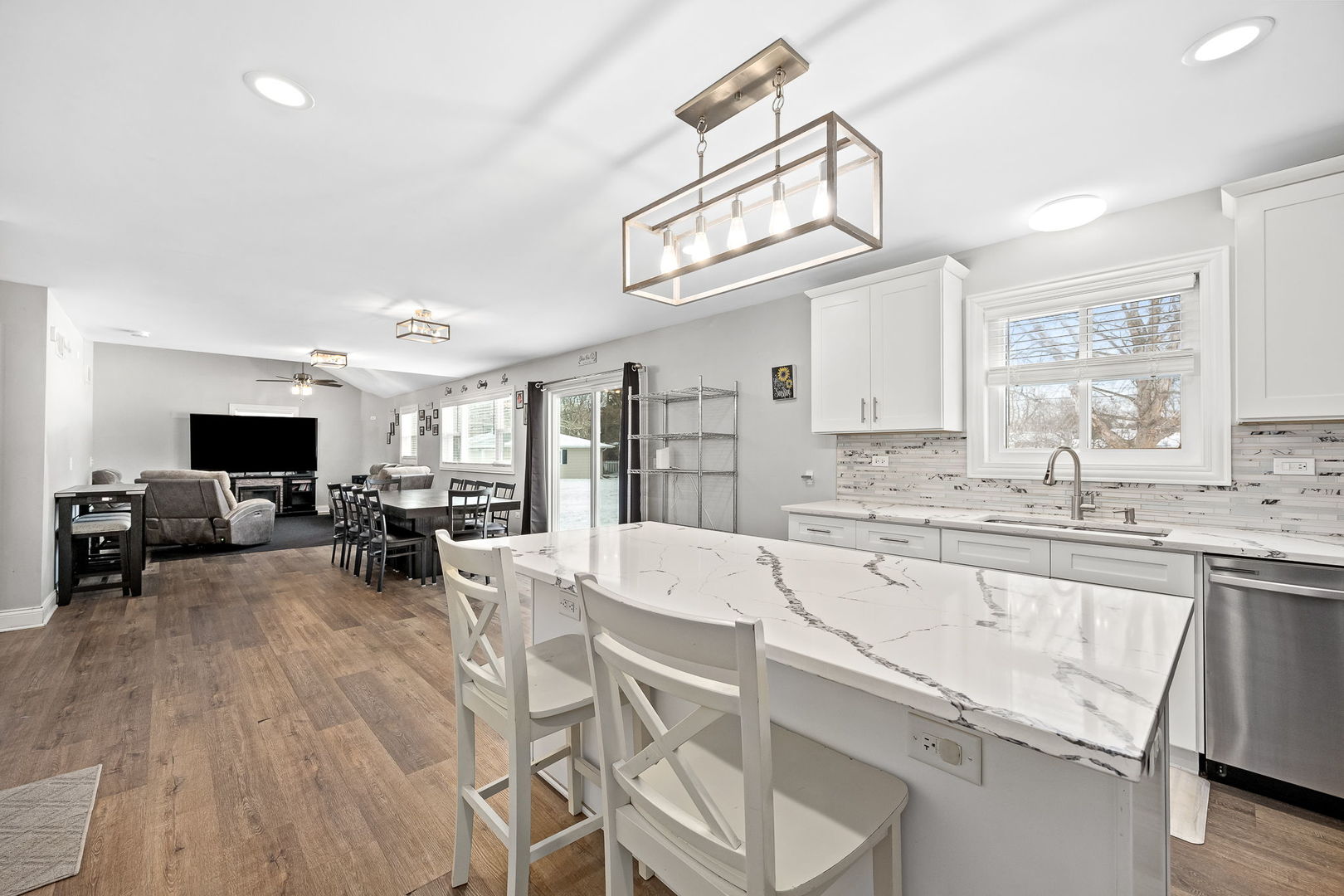 22511 S Deal Avenue, Channahon, IL 60410