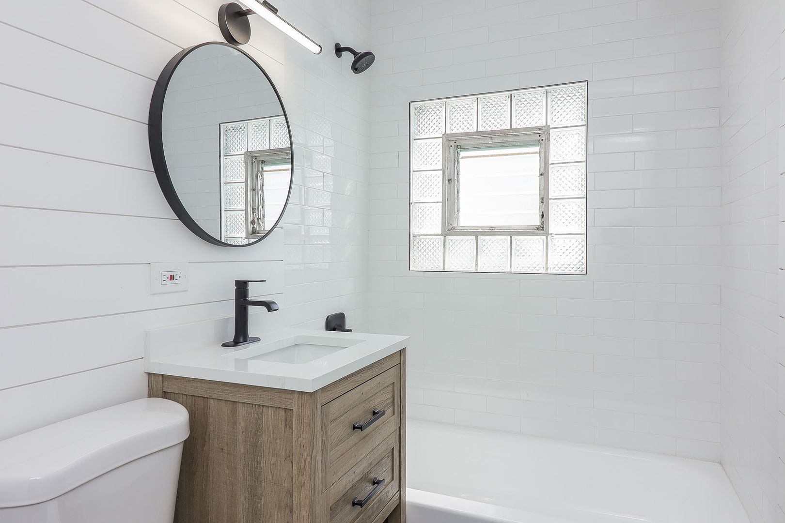 15W355 Harvard Street, Elmhurst, IL 60126