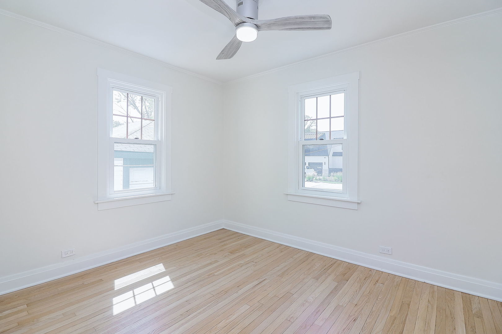 15W355 Harvard Street, Elmhurst, IL 60126