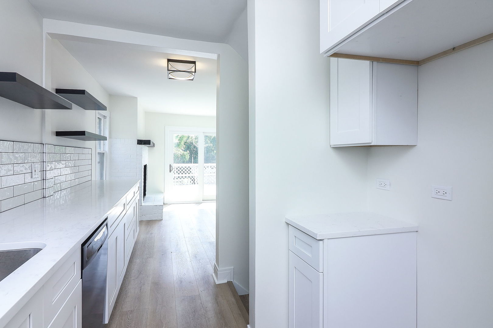 15W355 Harvard Street, Elmhurst, IL 60126